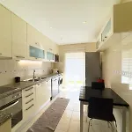 Rua Professora Virgilia Bloco A Porta N 2 1 Esq Apartment