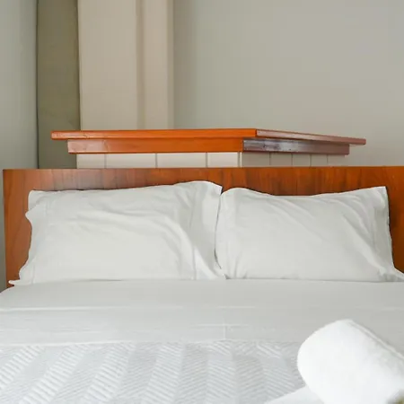 Rua Professora Virgilia Bloco A Porta N 2 1 Esq